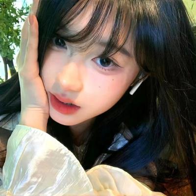 雨中的女人